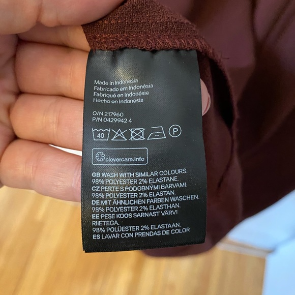 H&M sheath with peekaboo back - Picture 6 of 7